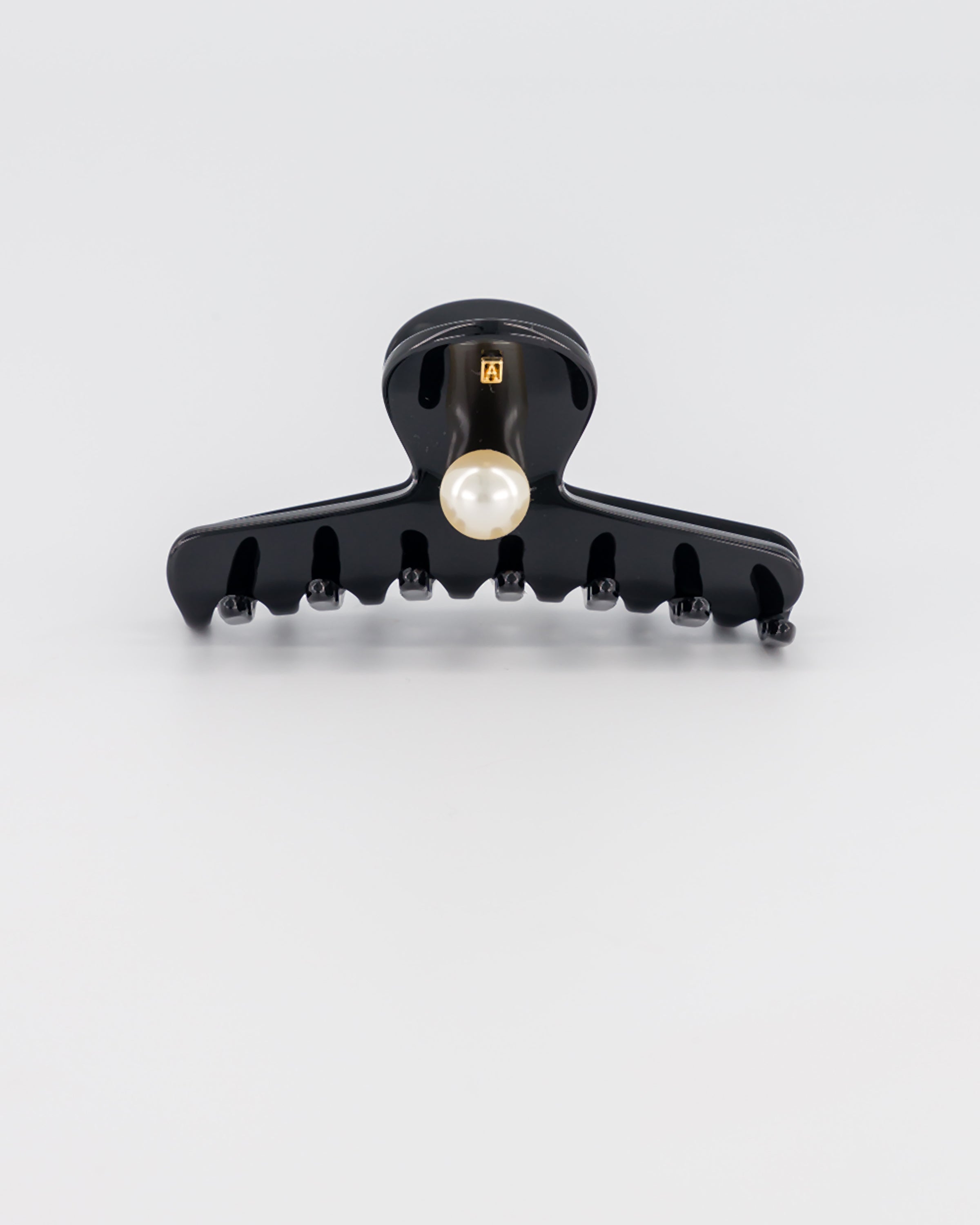 Les Perles acetate hair clip