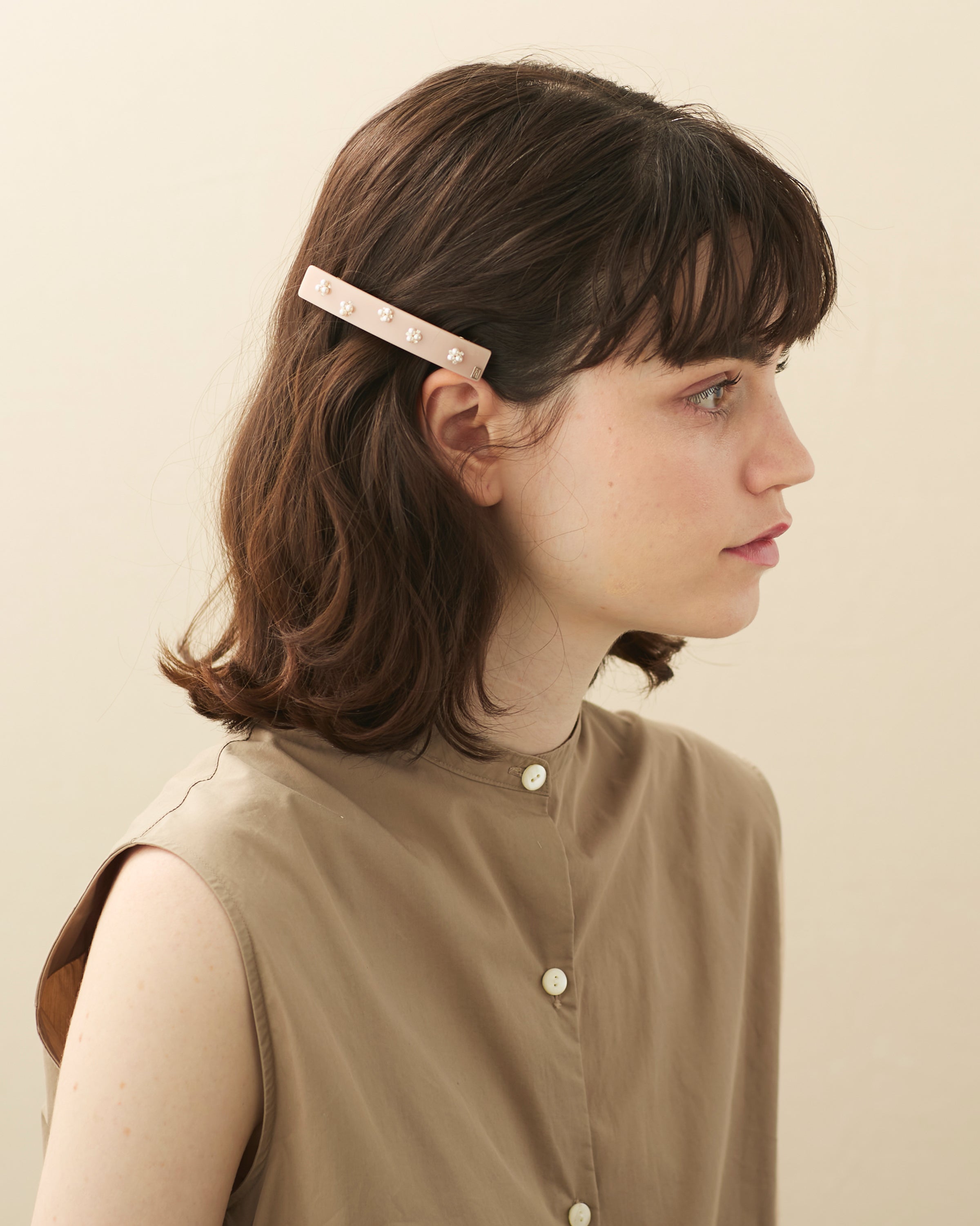 Belle acetate pearls barette
