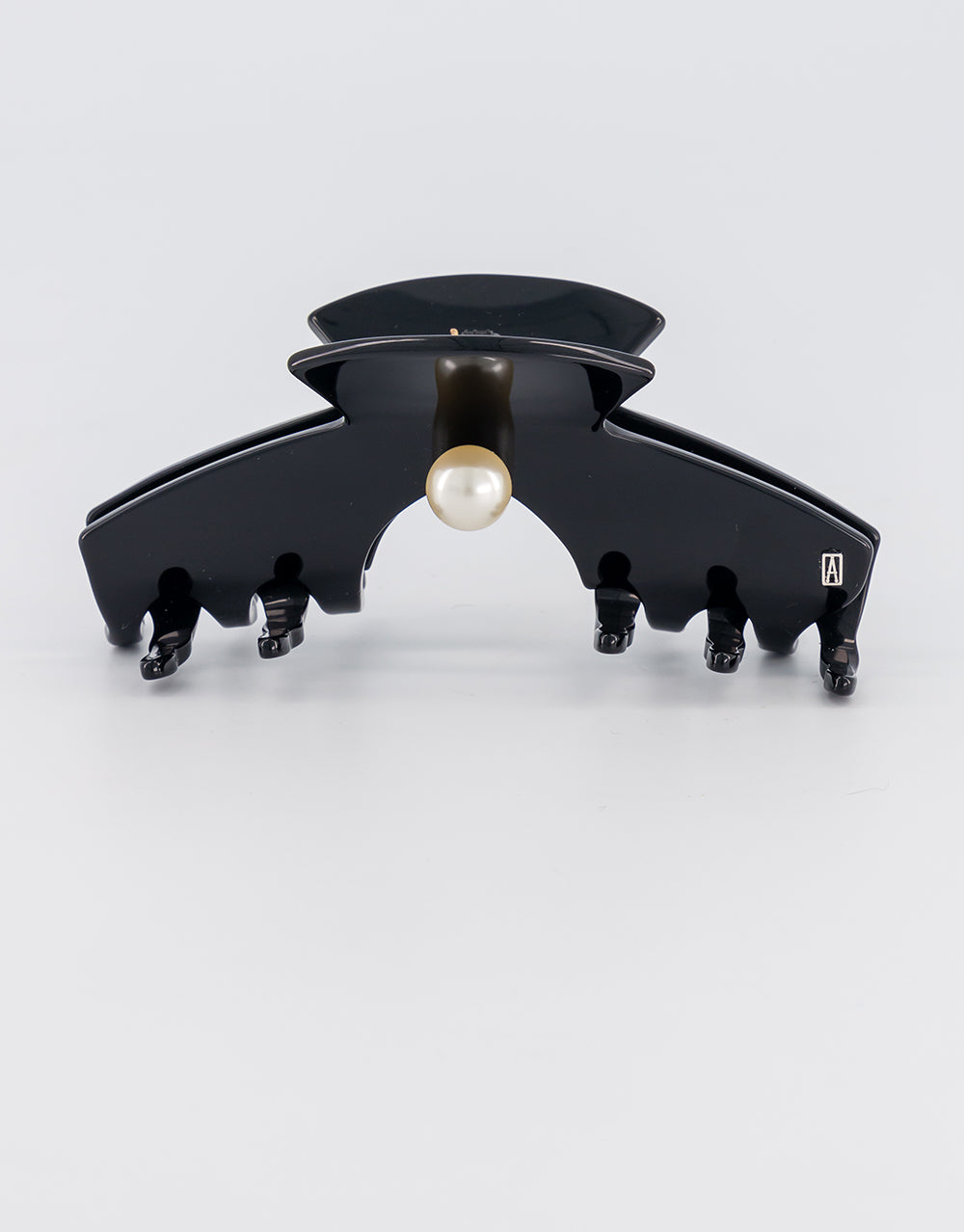 Pont Neuf Acetate and Pearl Large Hair Clip