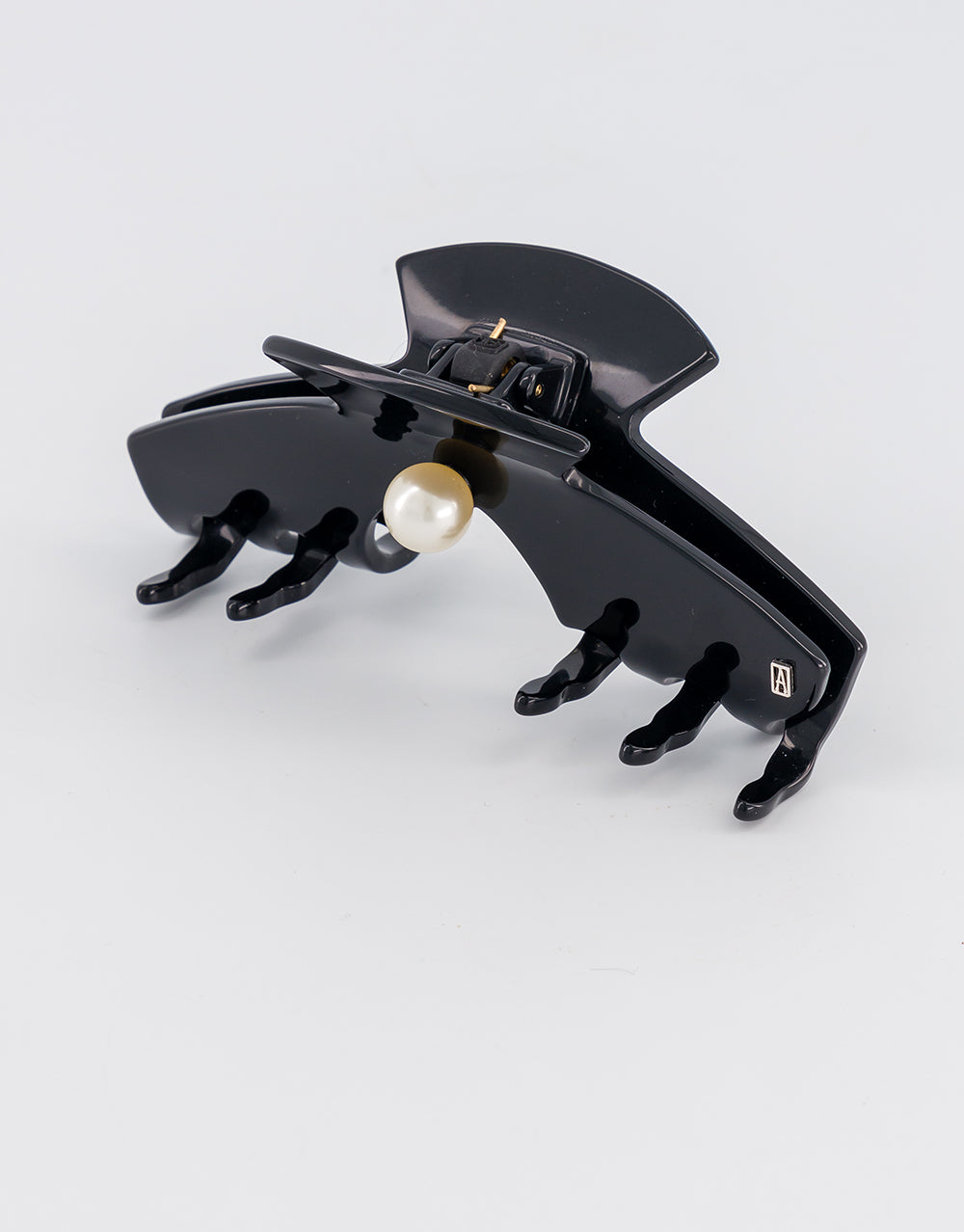 Pont Neuf Acetate and Pearl Large Hair Clip