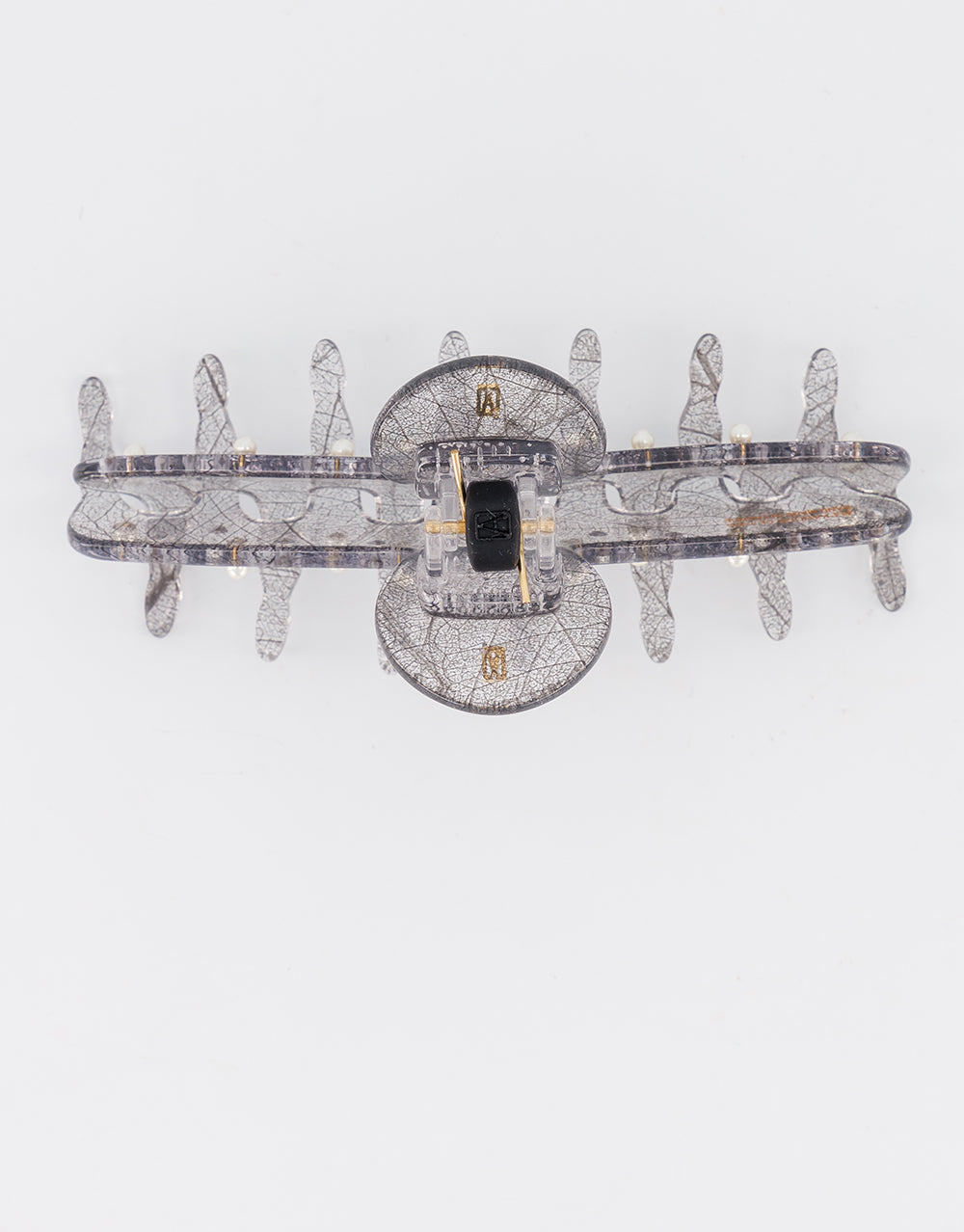 Acetate and pearls large Boheme claw clip