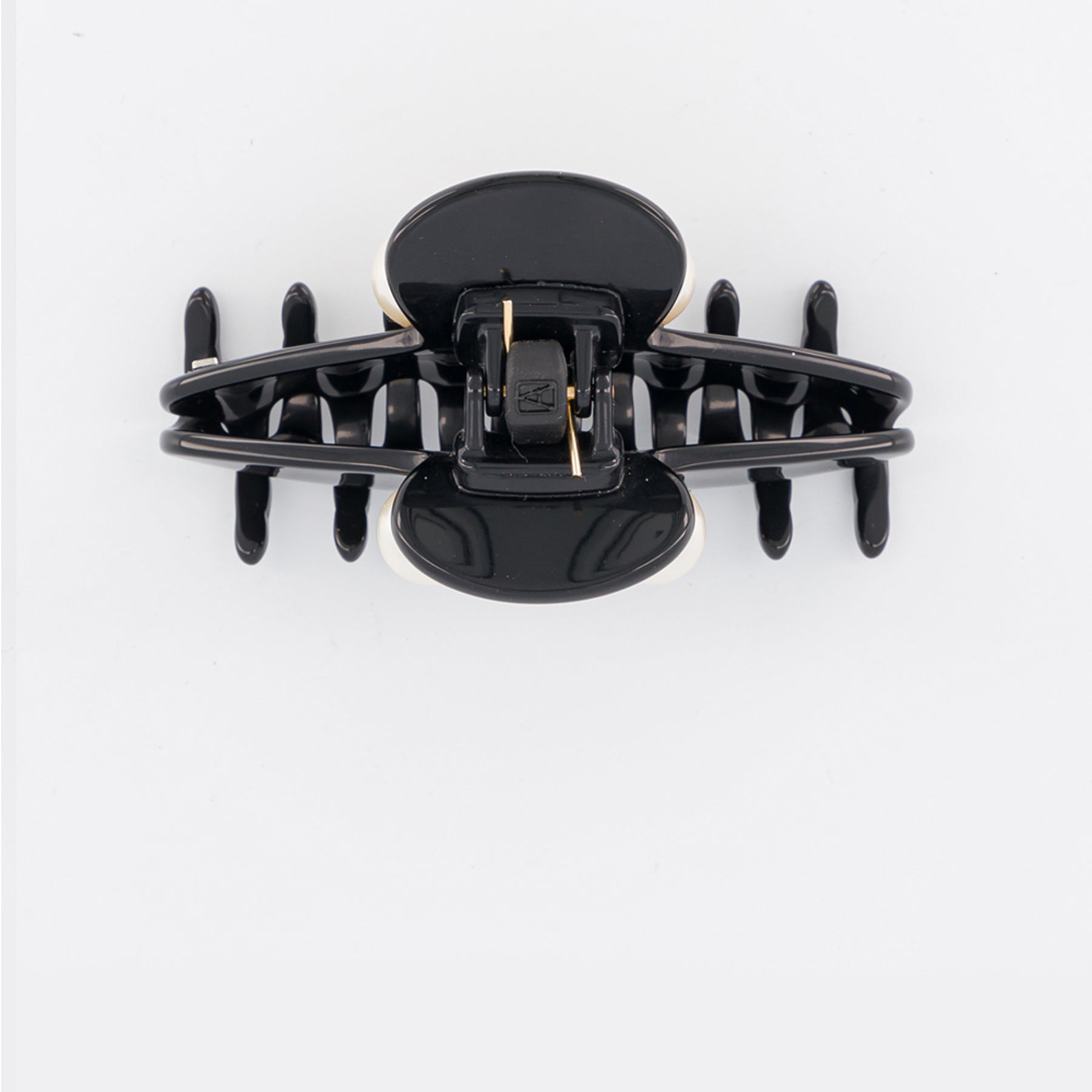 Pearl Claw Clip