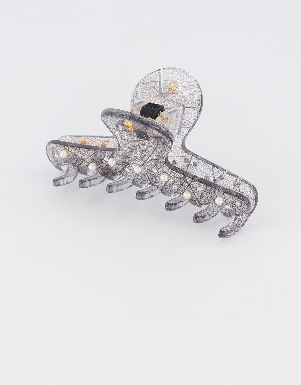 Acetate and pearls Boheme claw clip