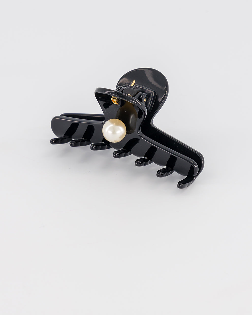 Les Perles acetate hair clip