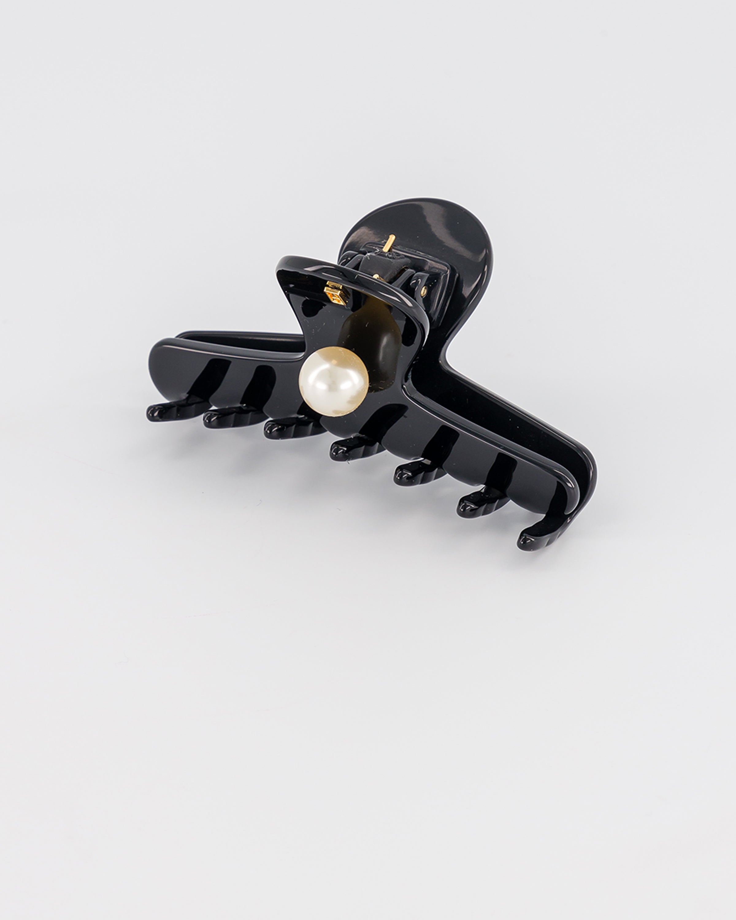 Les Perles acetate hair clip