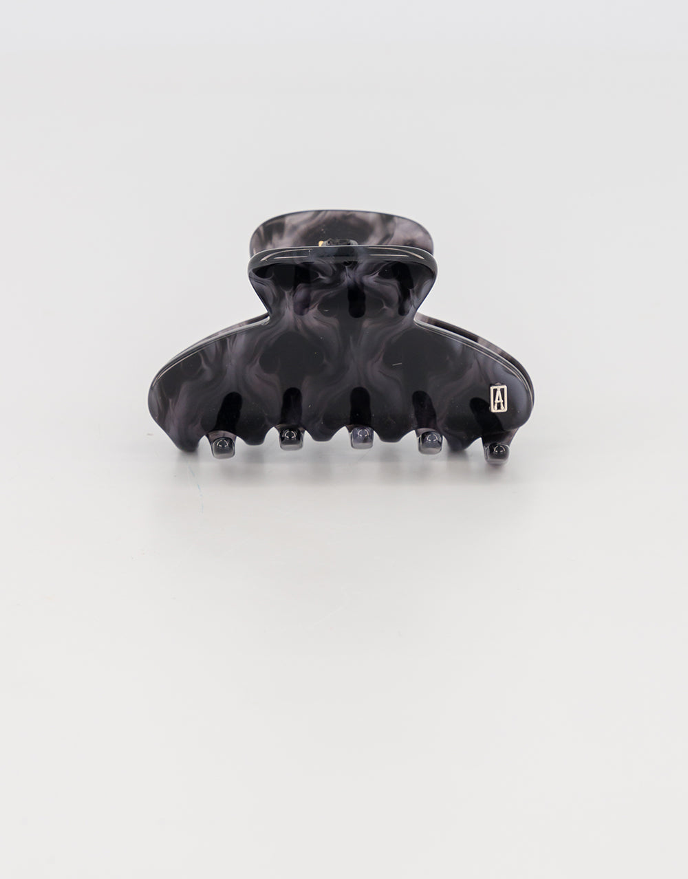 Majeste small hair clip