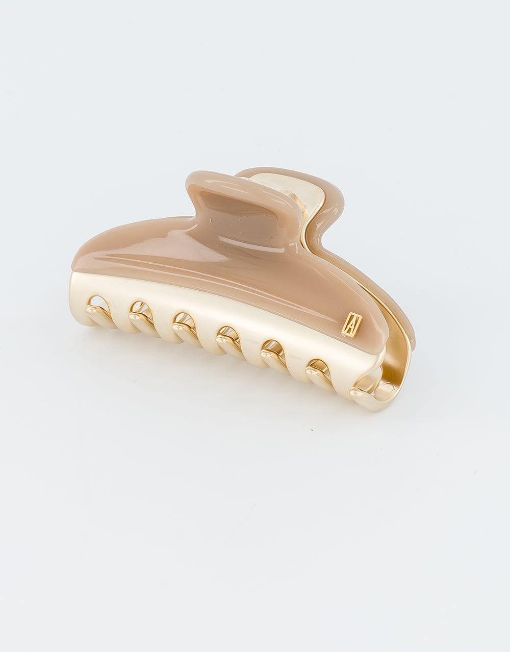 Vendome Medium Hair Claw Clip