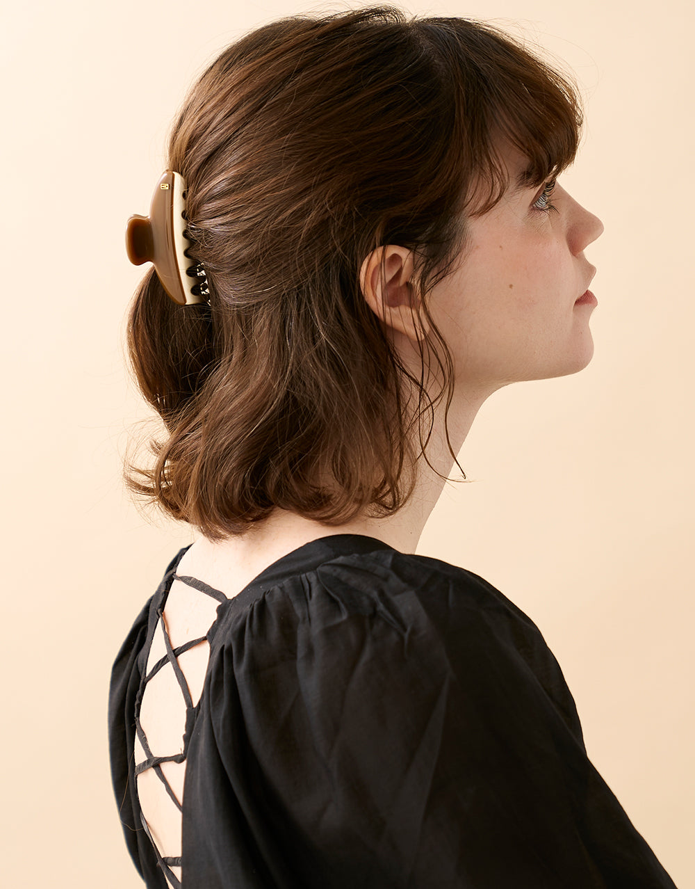 Vendome Medium Hair Claw Clip