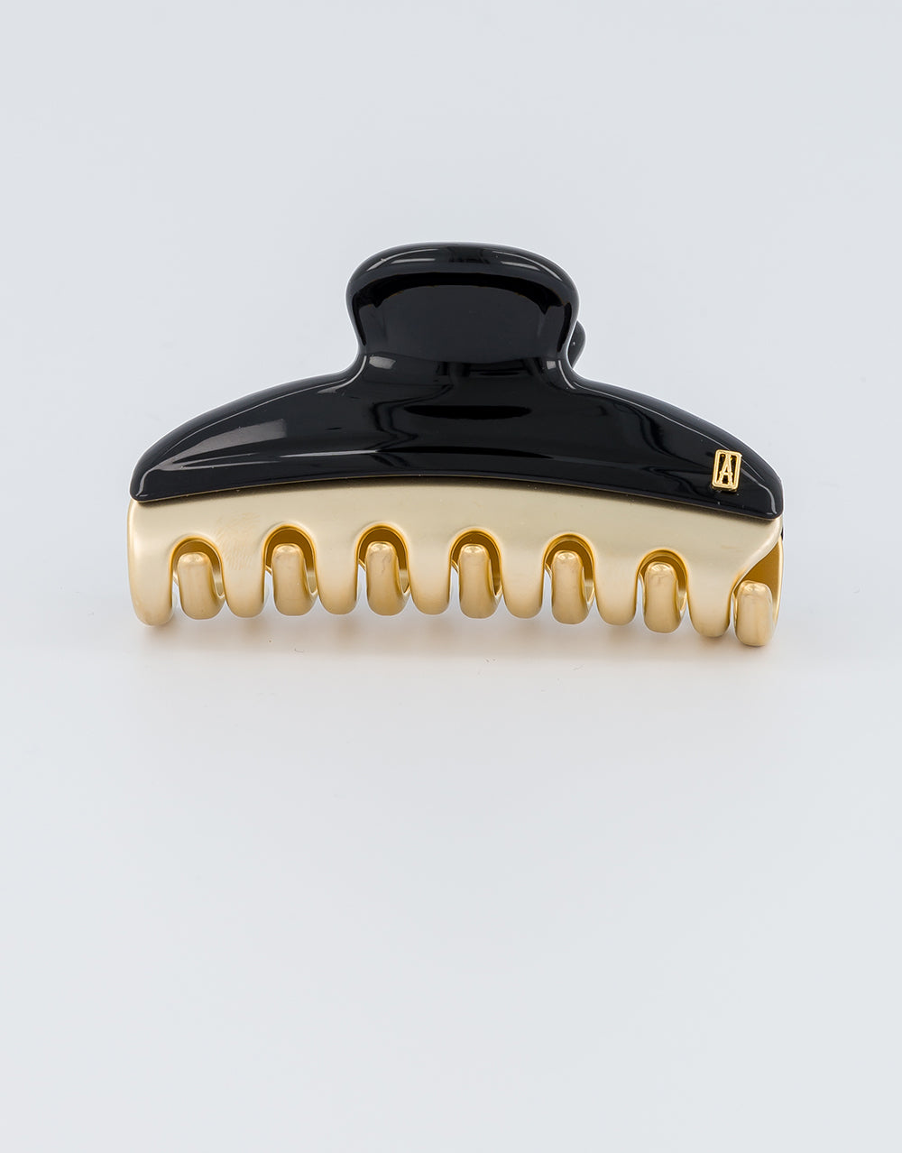 Medium Vendome Hair Claw Clip