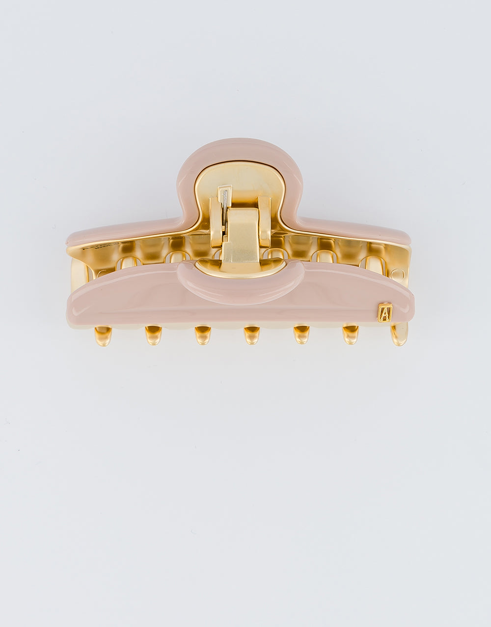Vendome Medium Hair Claw Clip