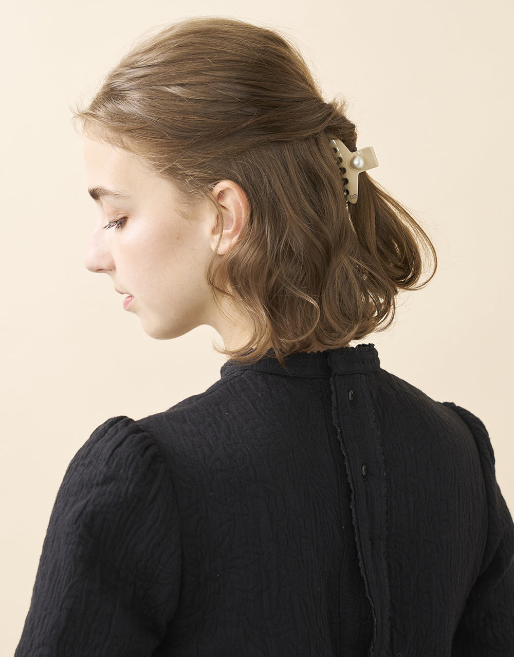 Chateau Rouge Small Pearl Hair Clip